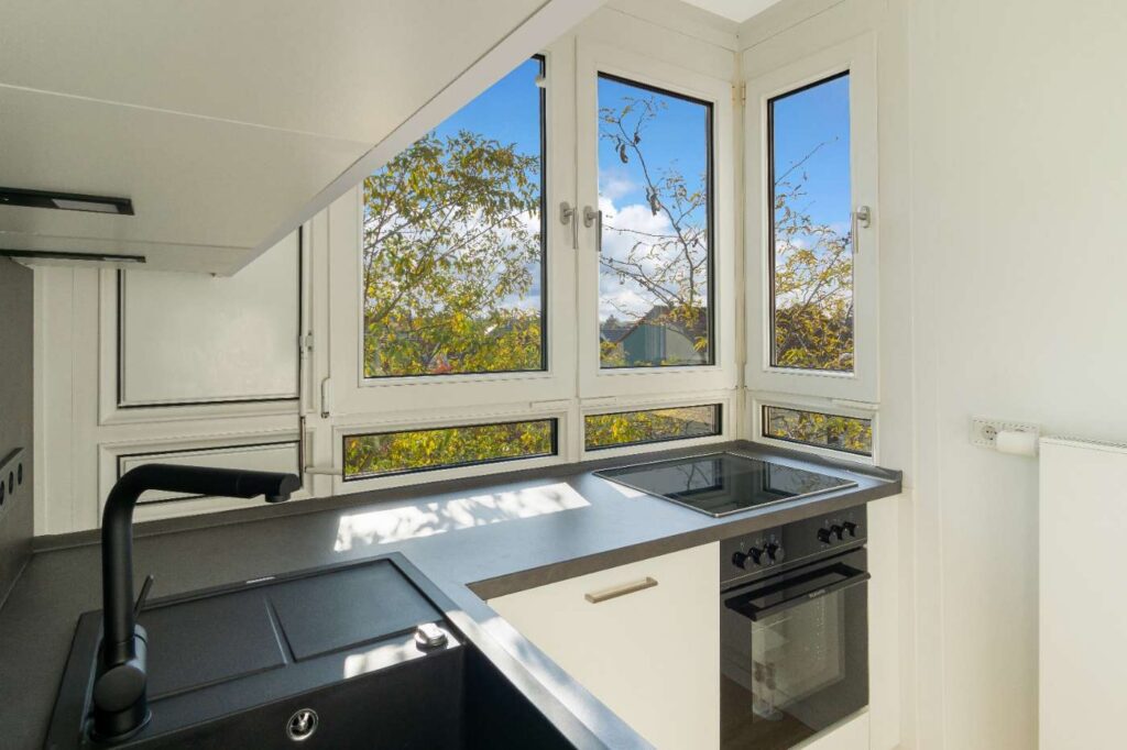 Neuer Mieter ab sofort gesucht! Gemütliche Wohnung mit Einbauküche, Balkon und Stellplatz.